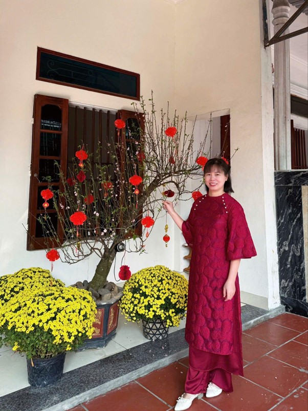 Cô Lê Thị Lệ