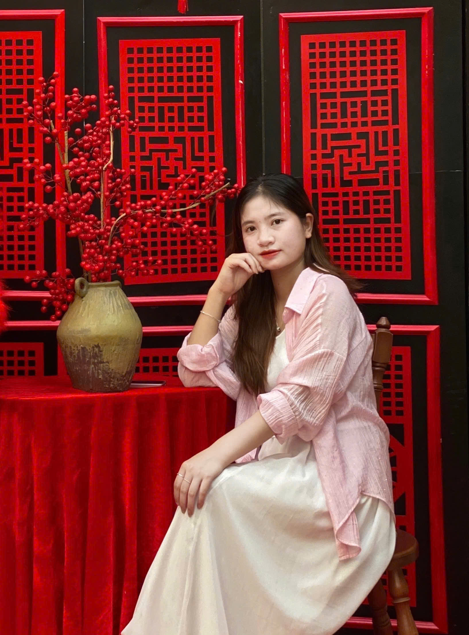 Cô Trịnh Thị Hằng
