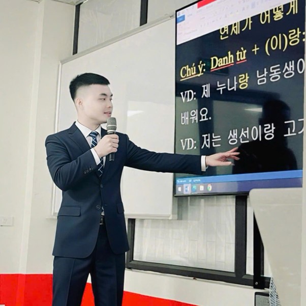 Thầy Nguyễn Văn Thịnh